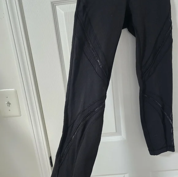 Lululemon Black Wunder Under Metta Mesh Leggings Size 6 - Picture 5 of 9